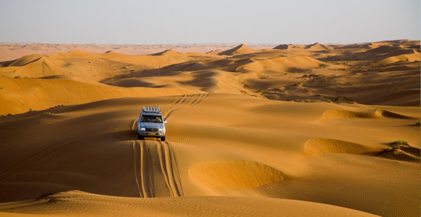 Jeep Tour to the Wahiba Sands and Wadi Bani Khalid