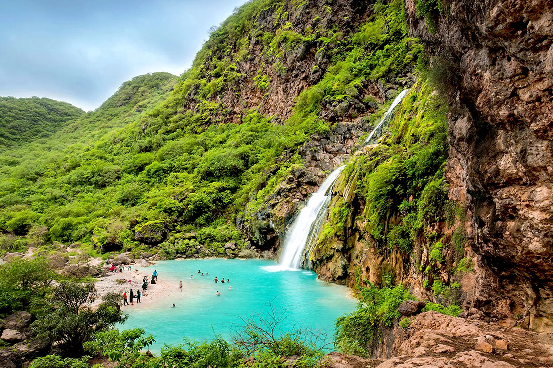 Oman's Green Oasis: An Exemplary Pursuit of Sustainable Tourism